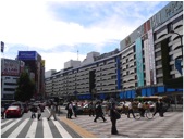 東口駅前風景