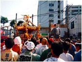９月：長崎神社大祭